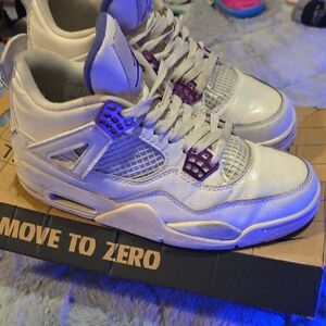 Jordan 4 Metallic Purple